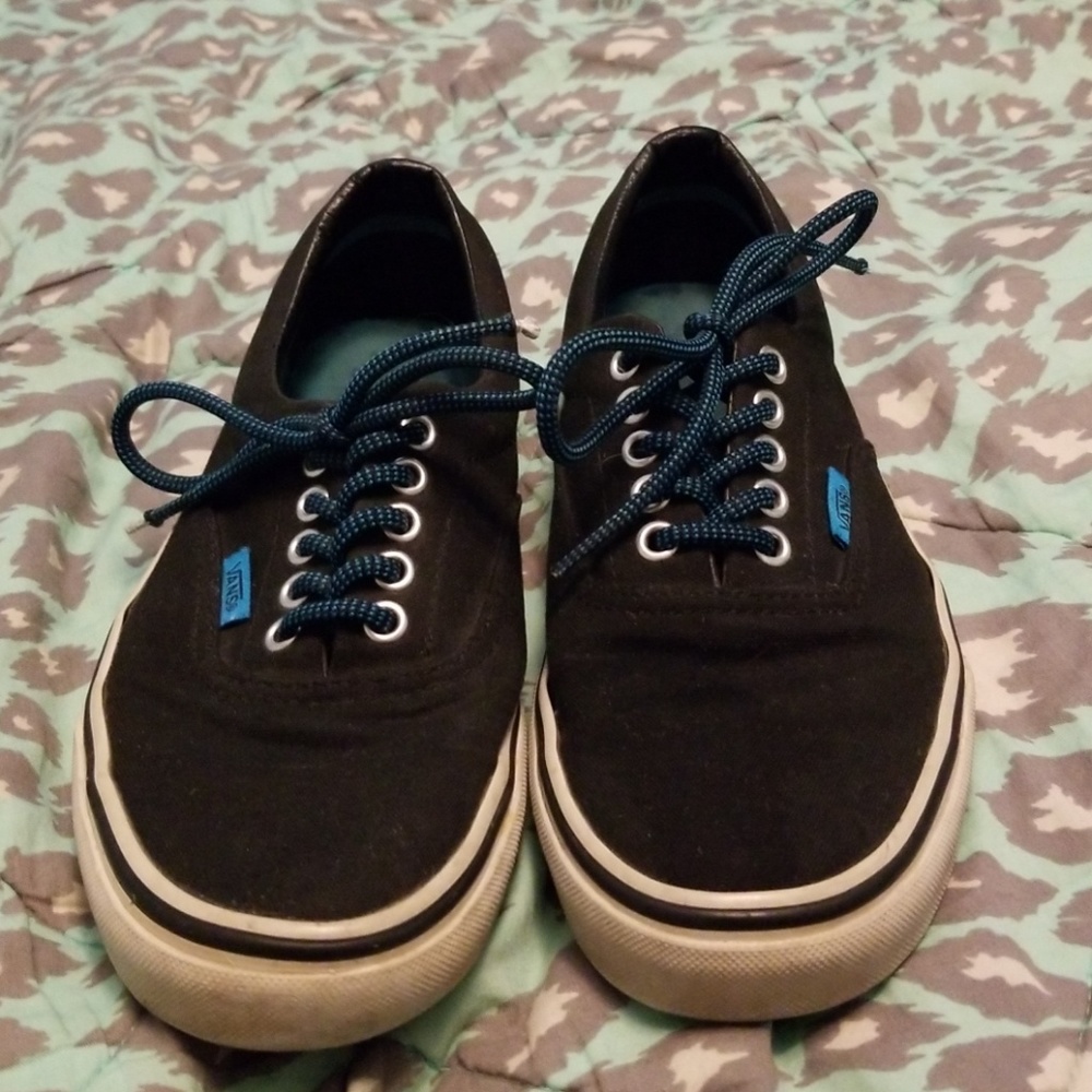 Size 7.5 mes 9 womens Vans